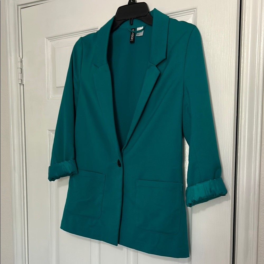 Women’s Divided Teal Blazer with Notched Lapel
